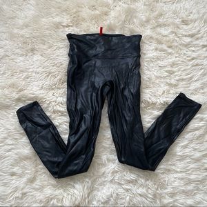 Spanx shiny faux leather leggings